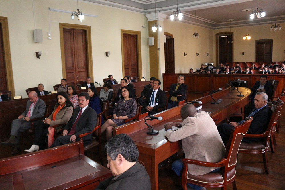 Asistentes al Acto de Reconocimiento del Dr. Carlos Solarte Portilla. Fotografía: Cortesía Asamblea Departamental de Nariño.