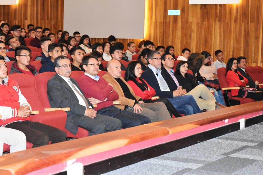 rector-de-la-udenar-dr-carlos-solarte-portilla-directivas-y-consejo-de-la-udenar-le-dan-la-bienvenida-n-a-estudiantes-nuevos-udenar-periodico-com