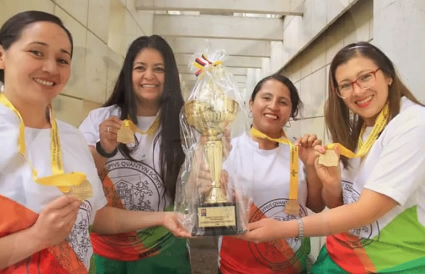 equipo-de-baloncesto-femenino-medalla-de-oro