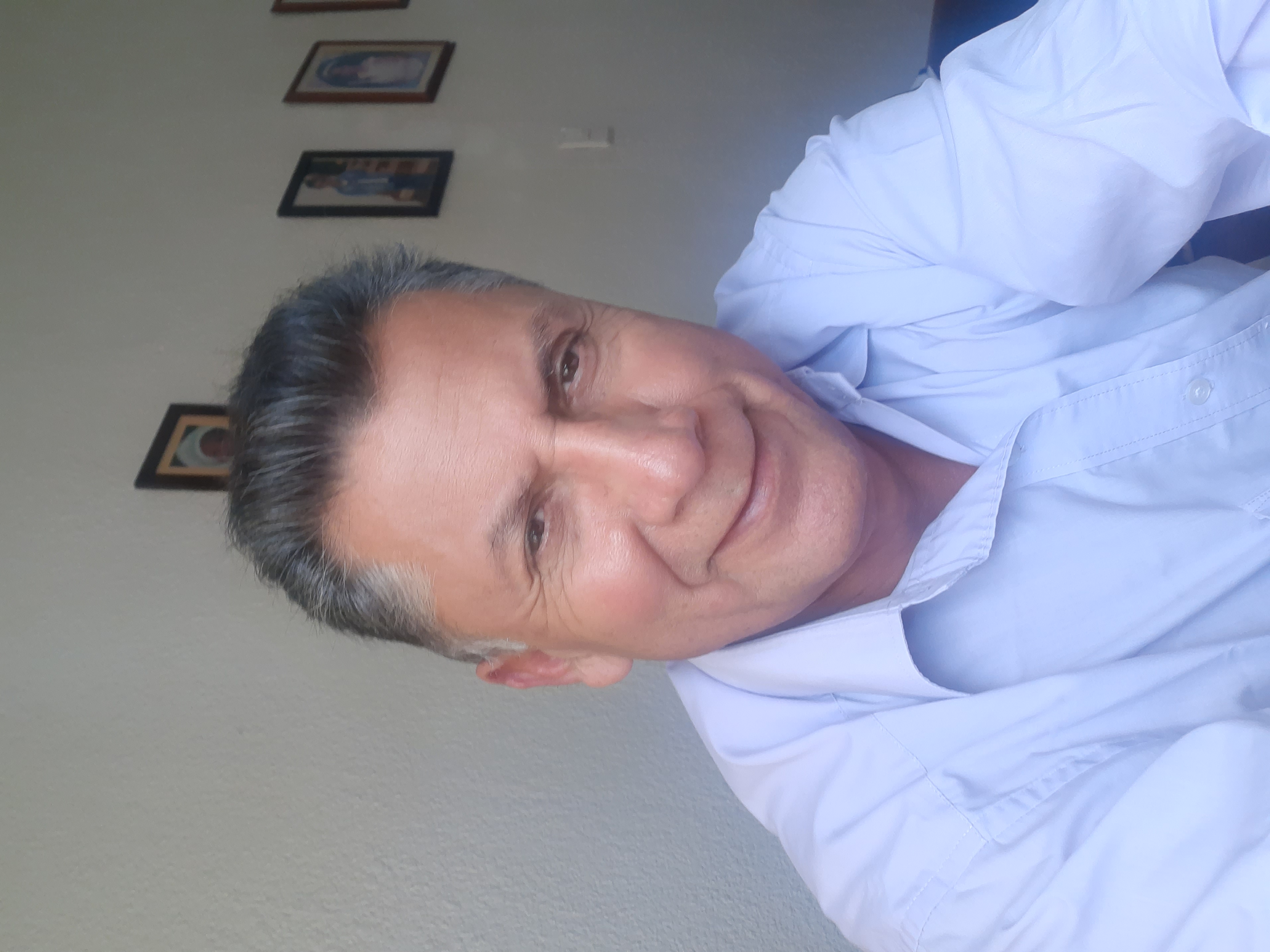 Dr. Roberto René Ramírez Bravo