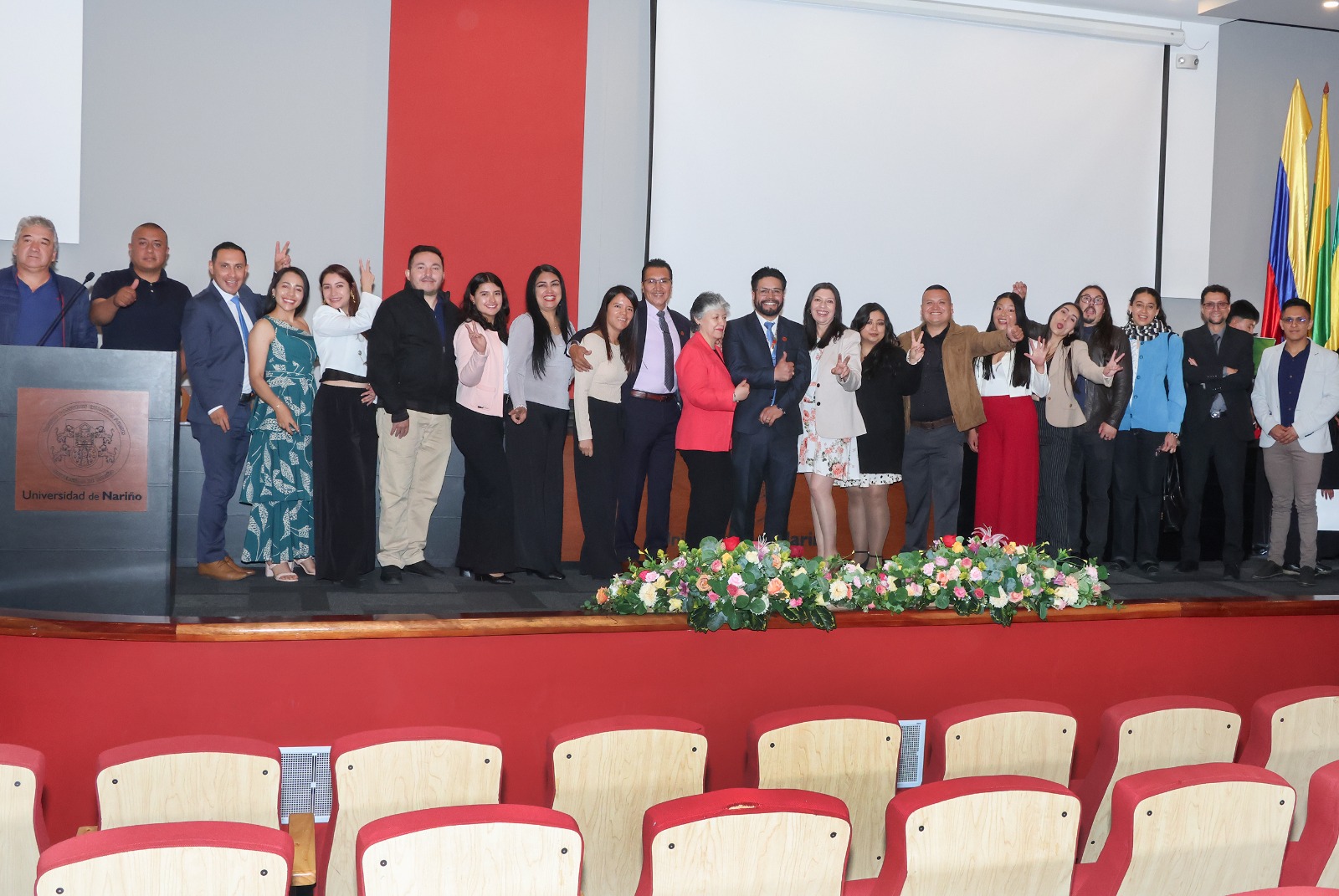 Foto 1 Ceremonia de certificación grado Transición y Quinto